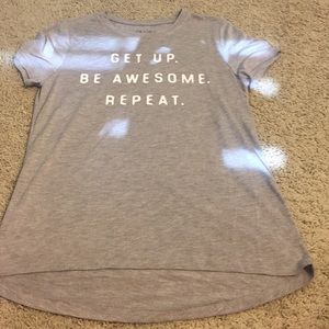 zoe + liv size L gray tee shirt
